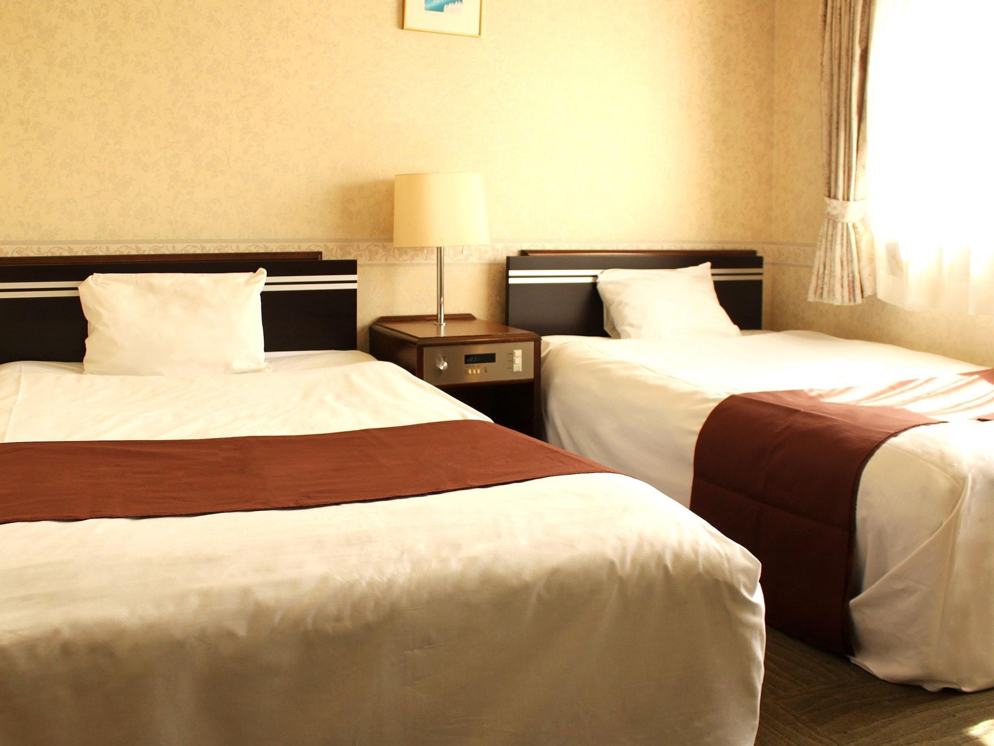 Hotel Livemax Budget Сагамихара Экстерьер фото