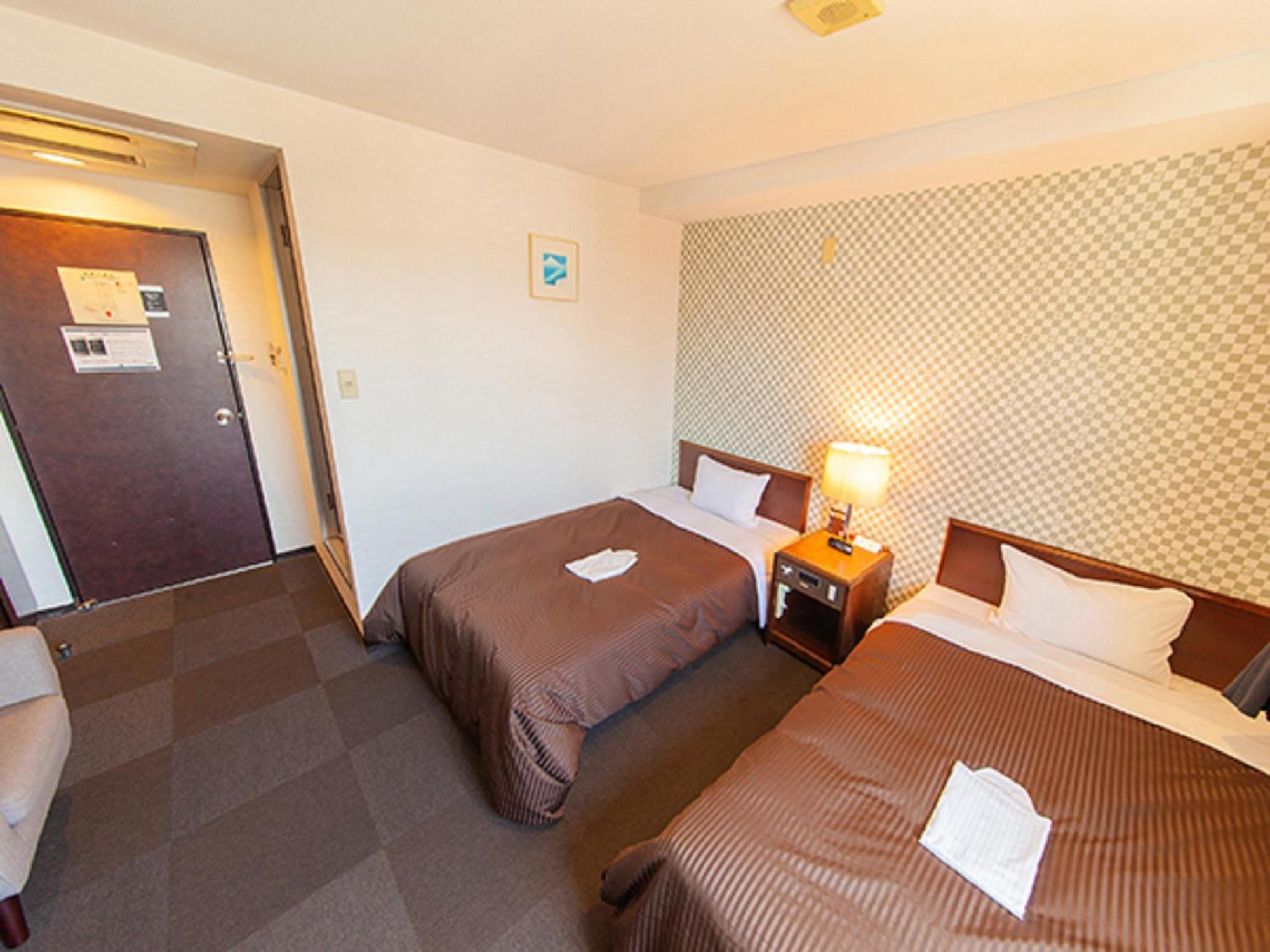 Hotel Livemax Budget Сагамихара Экстерьер фото